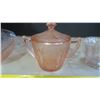 Image 4 : pink sugar bowl and 2 pink creamer cups