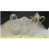 Image 1 : 3 decanters