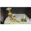 Image 1 : lot of brass décor