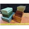 Image 8 : 5 Jewelry Boxes, 1 wooden storage box + a few assorted costume jewelry items