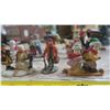 Image 5 : Christmas village accessories