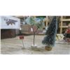 Image 8 : Christmas village accessories