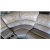 Image 5 : sectional with electric recliner - very good condition