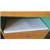 Image 3 : baby changing table - 15"x16.5"x81"