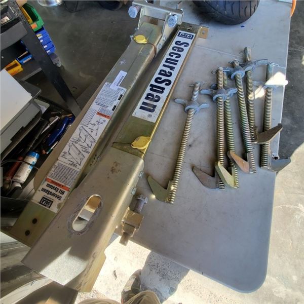 2 SALA SECURASPAN HLL SYSTEM POSTS WITH ATTACHMENTS