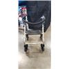 Image 2 : FOLDING EVOLUTION WALKER