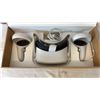 Image 2 : OCULUS QUEST 2 128GB VR HEADSET - TESTED WORKING, INCLUDES CHARGER - RETAIL $529
