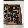 Image 2 : 2 TRAYS OF FIRST NATIONS FIGURES, TOTEM POLES