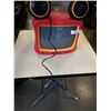 Image 2 : VINTAGE MICKEY MOUSE TV, TURNS ON
