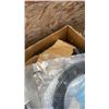 Image 8 : 2 BOXES OF CAR DETAILING SUPPLIES,AUTOMOTIVE TRIM, AND AUTOMOTIVE ACCESSORIES