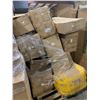 Image 1 : PALLET OF ASSORTED IMPORTED RETAIL GARDEN PRODUCT