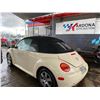 Image 2 : 2005 VOLKSWAGEN NEW BEETLE CONVERTIBLE