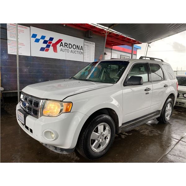2011 FORD ESCAPE