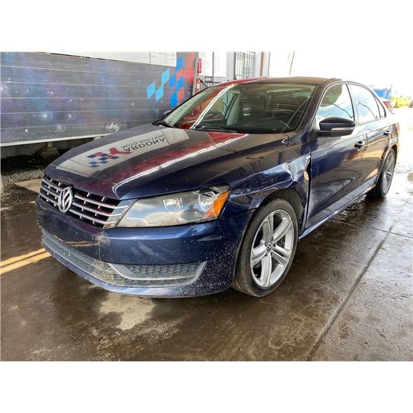 2014 VOLKSWAGEN PASSAT