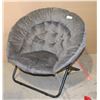 Image 1 : FOLDING ROUND CHAIR