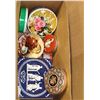 Image 1 : LOT OF COLLECTABLE METAL TINS