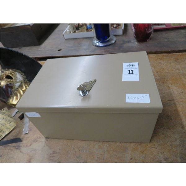 Metal Lock Box w/Keys