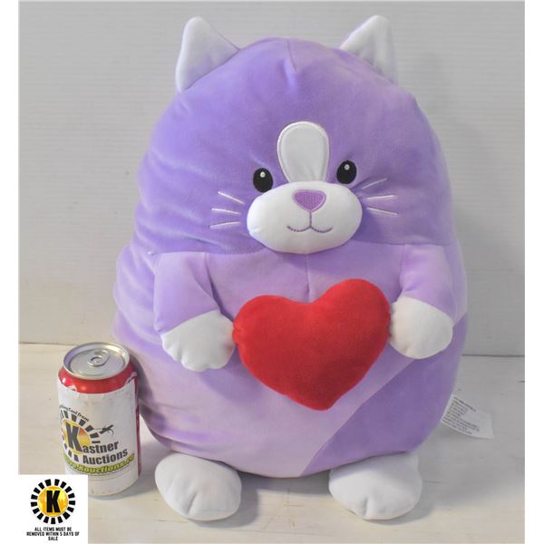 LARGE PLUSH CAT W/ HEART