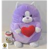 Image 1 : LARGE PLUSH CAT W/ HEART