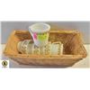 Image 1 : BASKET OF VINTAGE MILKGLASS CUPS