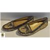 Image 1 : PAIR OF VINTAGE COACH SHOES SIZE 9 FROM THE