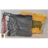Image 1 : 2 ASSORTED COLOR BLANKET