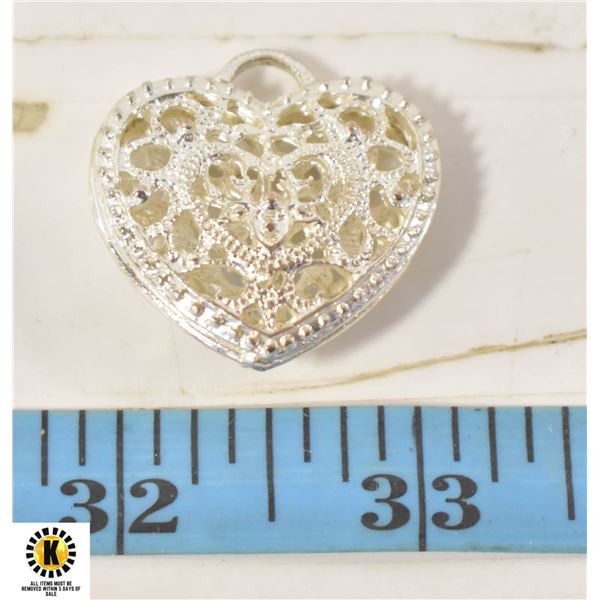 TONE 3D HEART PENDANT
