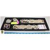 Image 1 : BLACK TRAY FULL OF ESTATE PEARLY JEWELRY