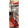 Image 3 : NEW BIG RED TORIN 3.5TON QUICK LIFT HD FLOOR JACK