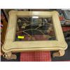 Image 1 : END GLASS TABLE