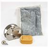 Image 1 : TABLE CLOTH & NAPKIN SET, HOLDER & COASTERS