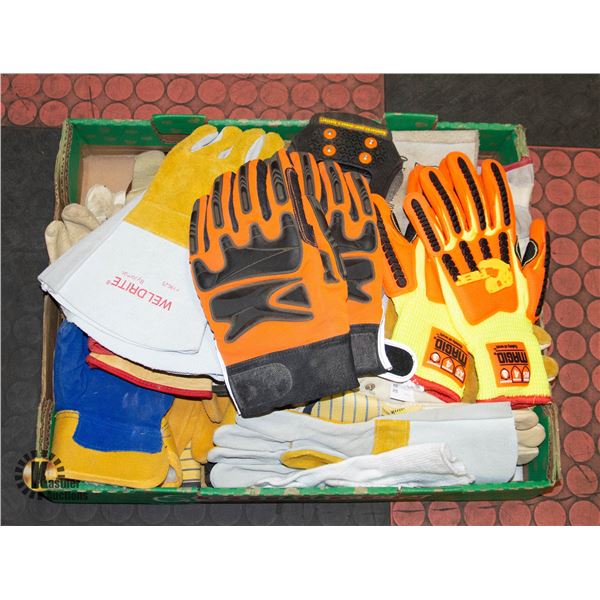 TRAY OF ASSORTED GLOVES