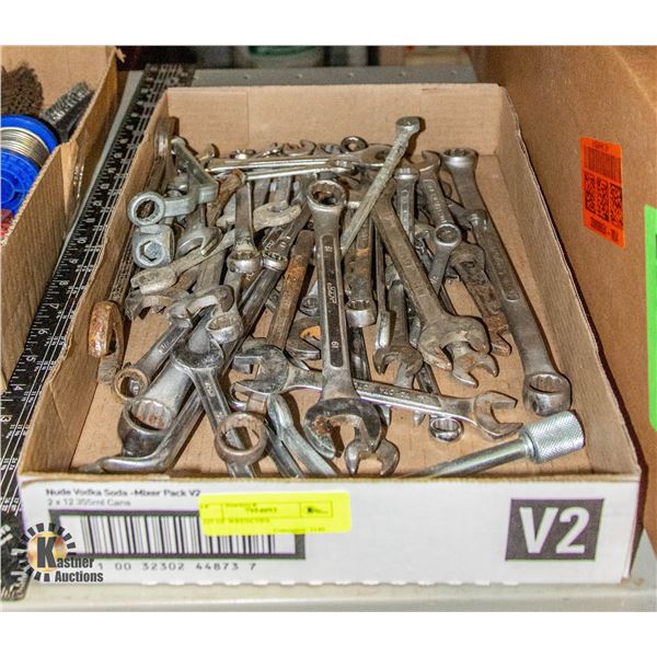 LOT OF WRENCHES