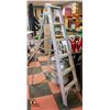 Image 1 : ALUMINUM 6' LADDER