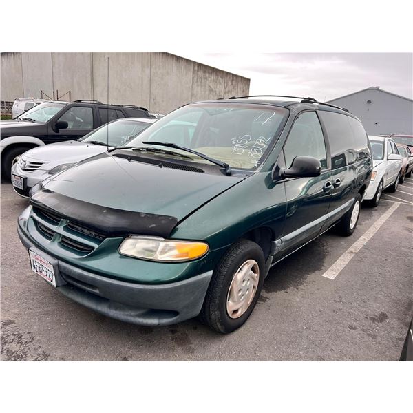 1999 Dodge Grand Caravan SE