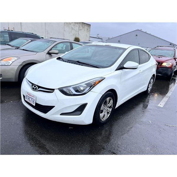 2016 Hyundai ELANTRA SE