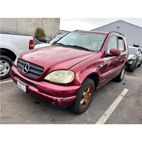 2000 Mercedes-Benz M-Class ML 320