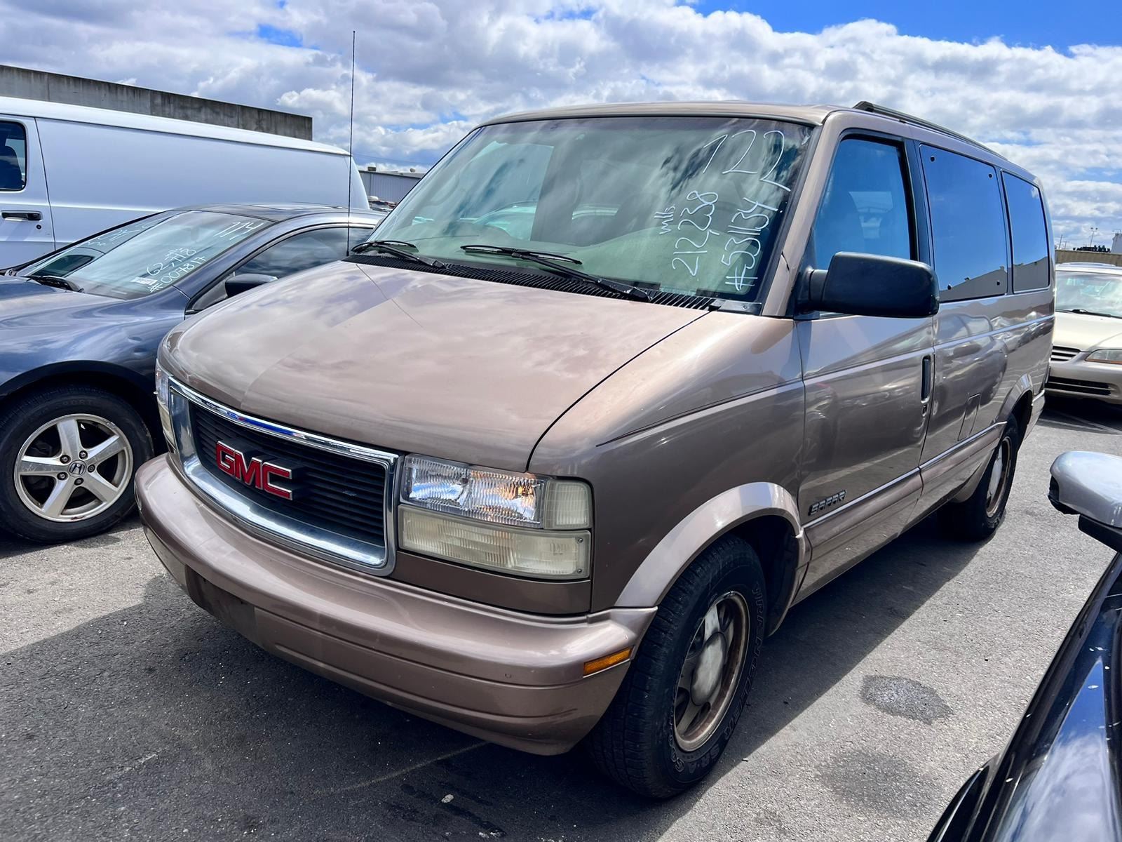 自動車 GMC SAFARI V8 350 48415527_1.jpg?v=8DB31779357C810