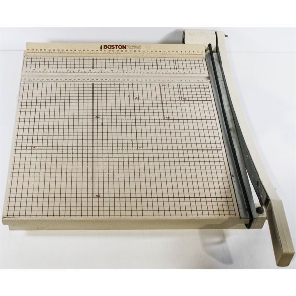 LARGE BOSTON 2658 DESKTOP PAPER CUTTER