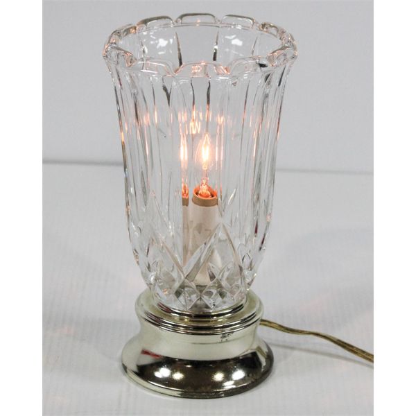 VINTAGE CRYSTAL VASE LAMP