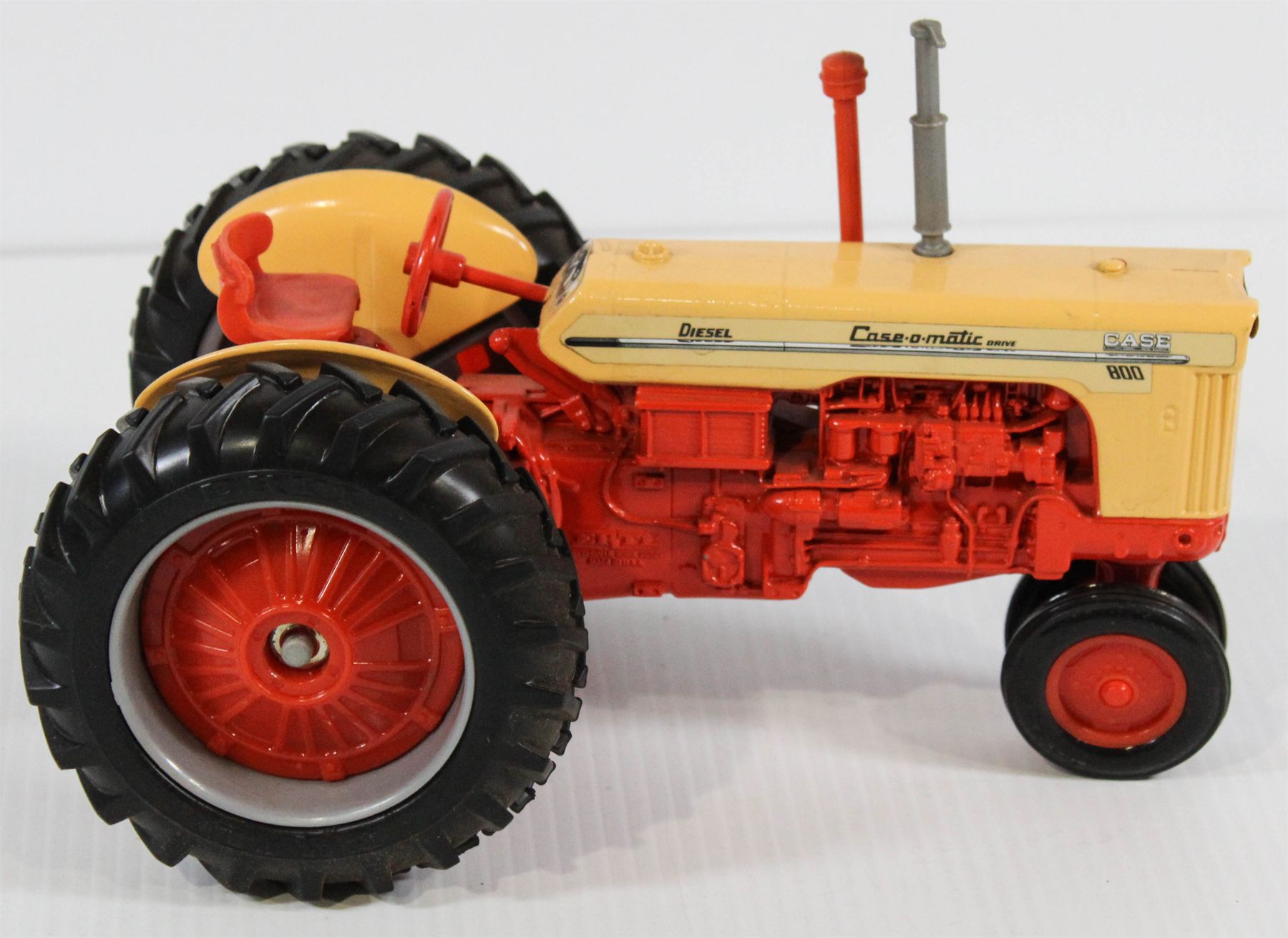 CASE 800 CASEOMATIC DIECAST TRACTOR