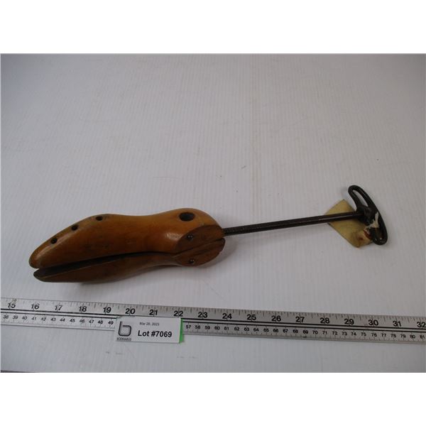 15" Shoe Stretcher