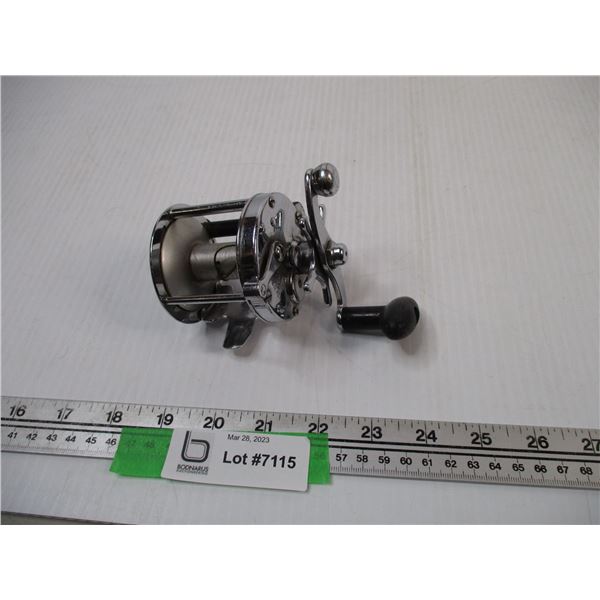PFLUEGER Rocket Reel No. 375