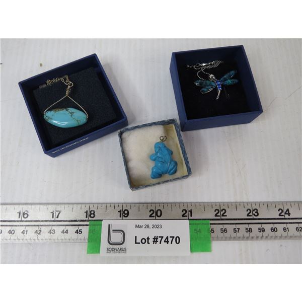 (3) Costume Jewelry Pieces