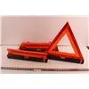 Image 1 : Vehicle Road Side Triangle Flare Emergency Kit