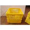 Image 5 : *(4) Milk Crates