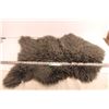 Image 1 : Small Floofy Area Rug