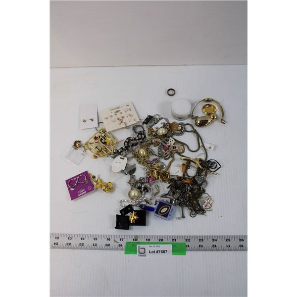 Lot of Assorted Jewelry