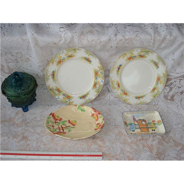 Assorted Vintage Dishes