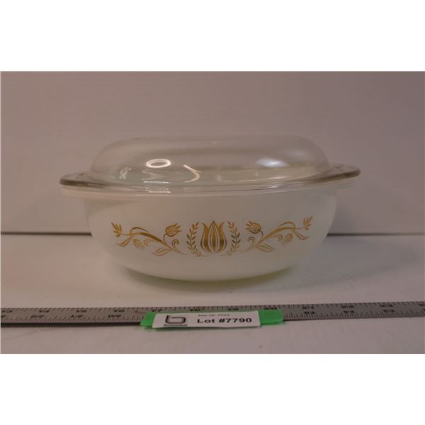 Pyrex with Lid